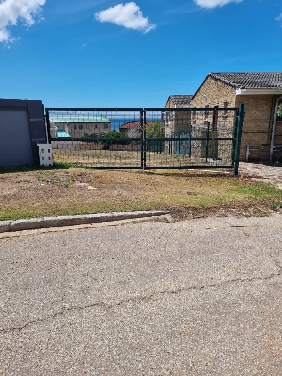 0 Bedroom Property for Sale in Wavecrest Eastern Cape